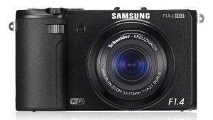 Samsung EX2F - kompakte Digitalkamera von vorne